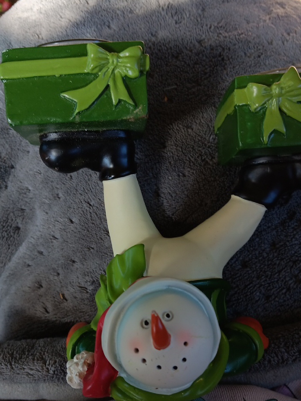 Snowmant Tealight Burner. Yankee Candle